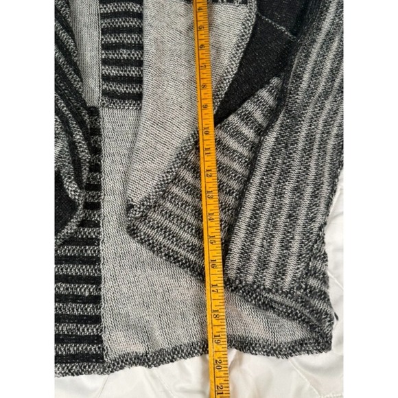 CAbi‎ #483 Patchwork Circle Cardigan Sweater Open Front Textured Wool Medium - Picture 3 of 8